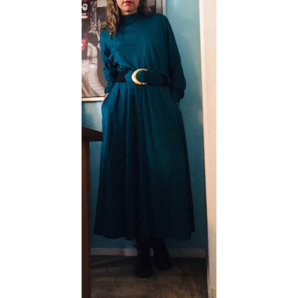 Vintage Femenine long dress Size L